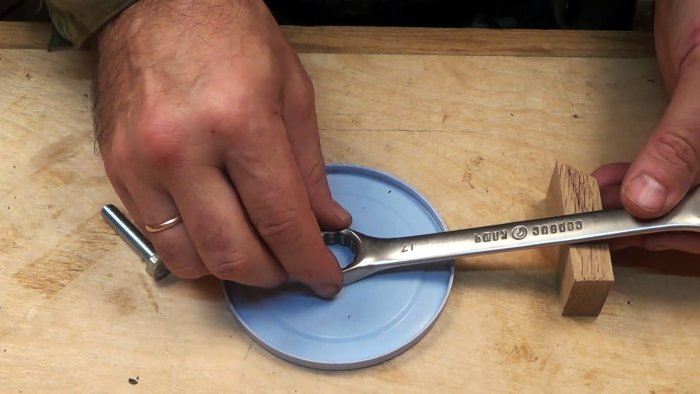 Быстрее и проще инструкции как сделать болт барашек уже не будет