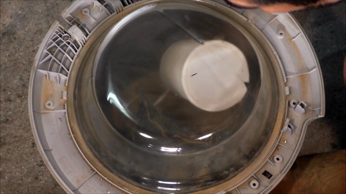 Из люка стиралки можно сделать полезную вещь для мастерской