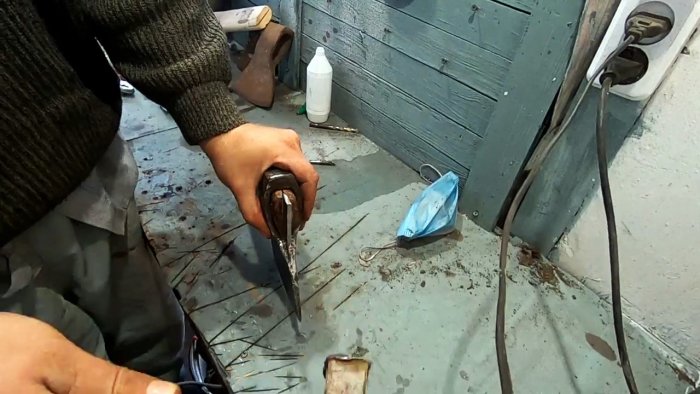 Теперь топор больше никогда не слетит