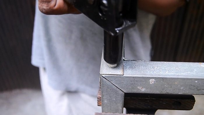 Соединения трех профильных труб без сварки под 90 градусов в угол