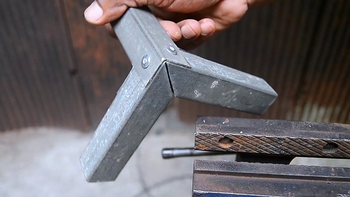 Соединения трех профильных труб без сварки под 90 градусов в угол