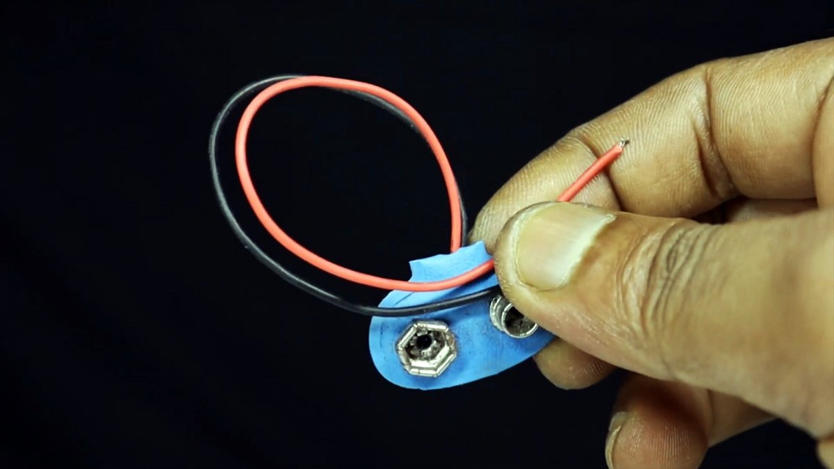 Как сделать очень простой металлоискатель всего на 2-х транзисторах