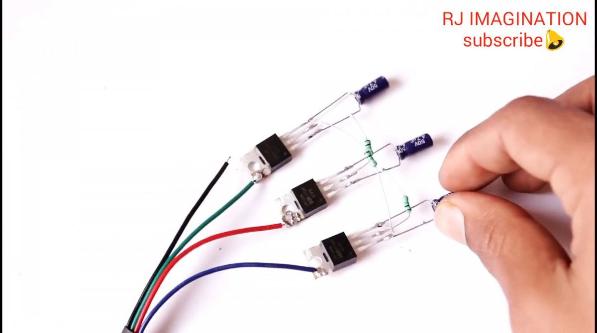 Как без микросхем, на трех транзисторах собрать контроллер переключения RGB ленты