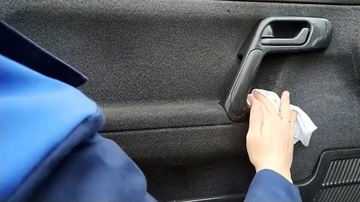 Как сделать копеечное, проникающее средство для чистки салона автомобиля