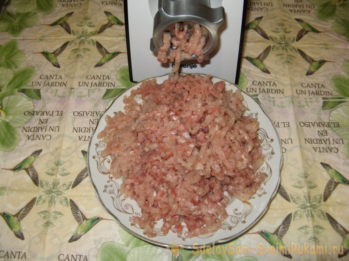 Как приготовить вкусную ветчину из птицы дома и забыть про вредные колбасы