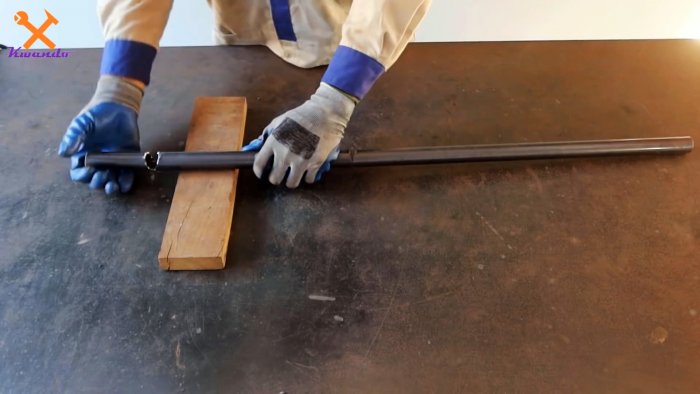 Такую легкую самодельную тачку можно взять с собой и хранить где угодно