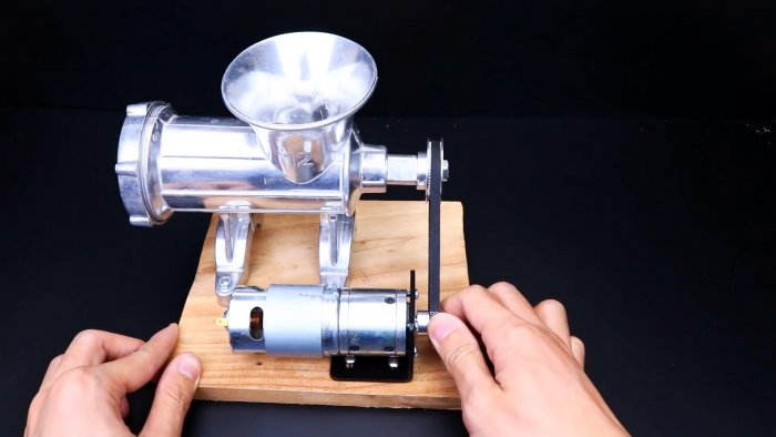 Как переделать обычную мясорубку в электрическую