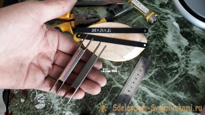 Как сделать мини ножовку по металлу для работы в труднодоступных местах