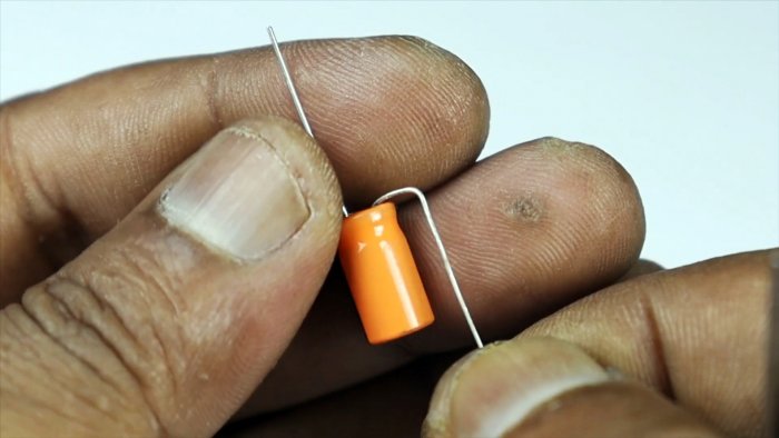 Как сделать простейшую хаотичную мигалку на любое количество светодиодов