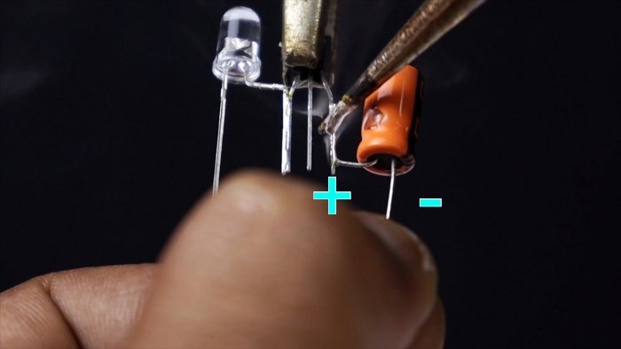 Как сделать простейшую хаотичную мигалку на любое количество светодиодов