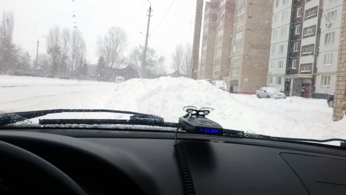 Как бороться с наледью на лобовом стекле