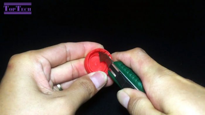 Как сделать вольтметр без питания