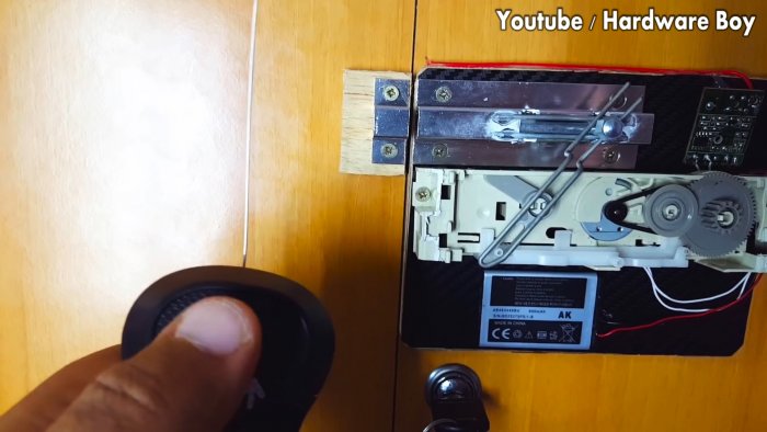Как из DVD привода сделать электронный замок