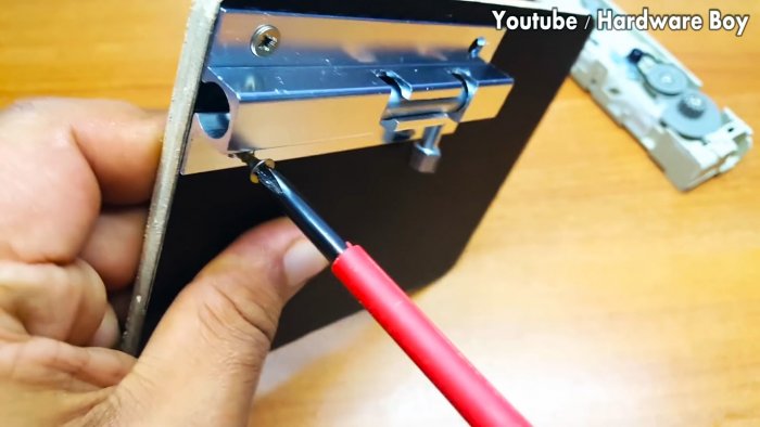 Как из DVD привода сделать электронный замок