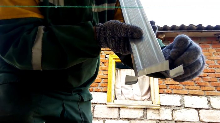 Как сделать надежный подвес для обшивки сруба сайдингом