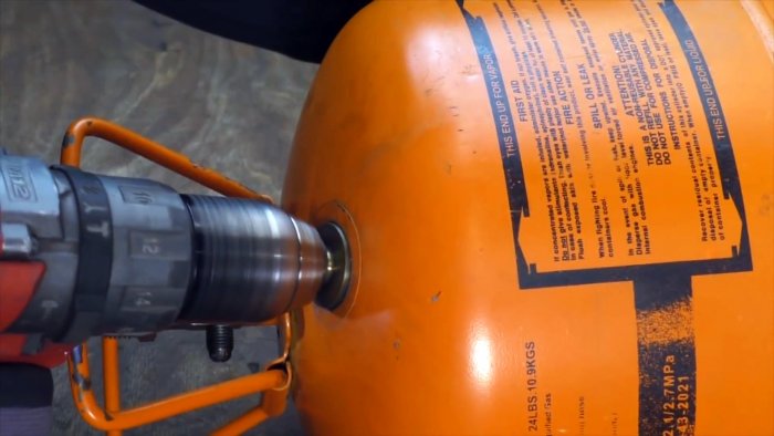 Пескоструйная установка из авто свечи и небольшого газового баллона