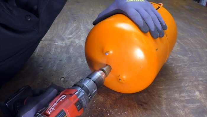 Пескоструйная установка из авто свечи и небольшого газового баллона