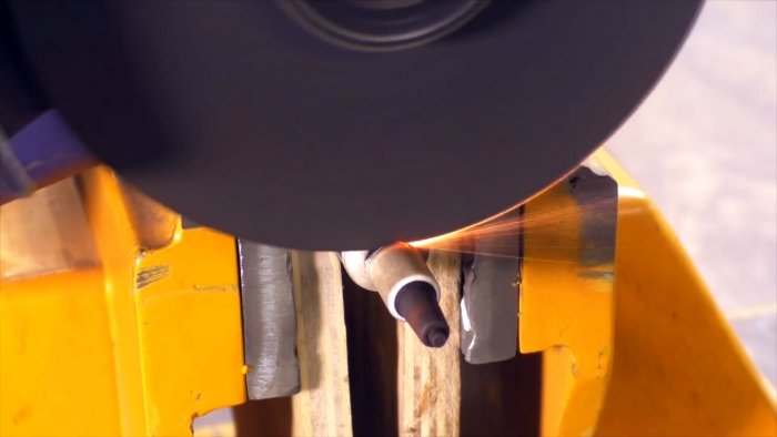 Пескоструйная установка из авто свечи и небольшого газового баллона