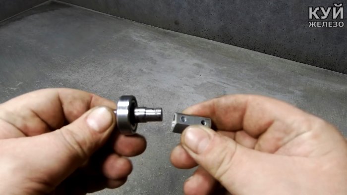 Как из сломанной болгарки и мотора от дворников сделать электродомкрат на 1500 кг