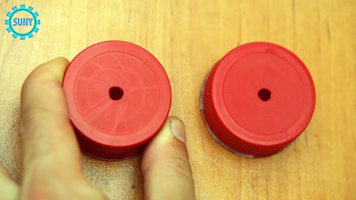 5 полезных поделок из горлышек и ручек пластиковых бутылок