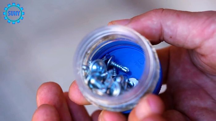 5 полезных поделок из горлышек и ручек пластиковых бутылок