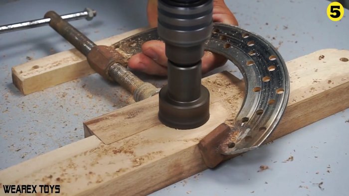 5 приспособлений которые можно сделать для дрели и расширить ее возможностей