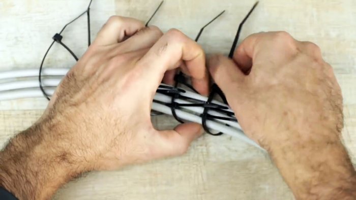 10 идей как с помощью кабельной стяжки аккуратно прокладывать и маркировать провода