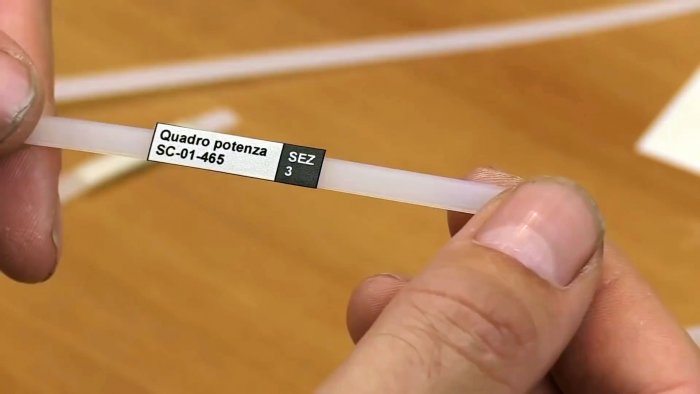 10 идей как с помощью кабельной стяжки аккуратно прокладывать и маркировать провода