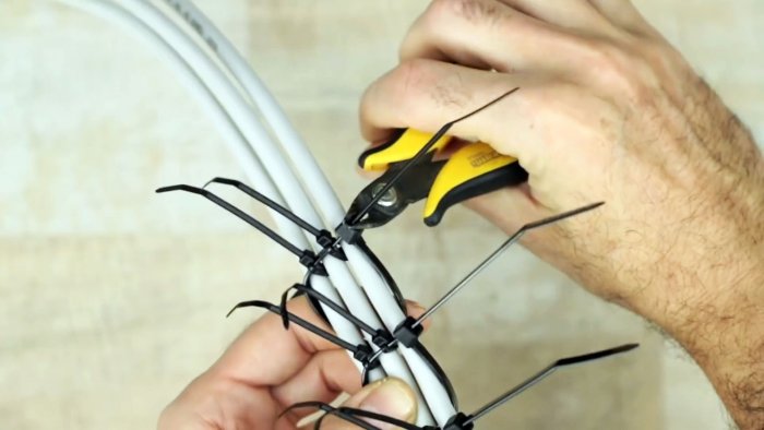 10 идей как с помощью кабельной стяжки аккуратно прокладывать и маркировать провода