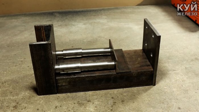 Как из домкрата сделать мощнейшие тиски - пресс