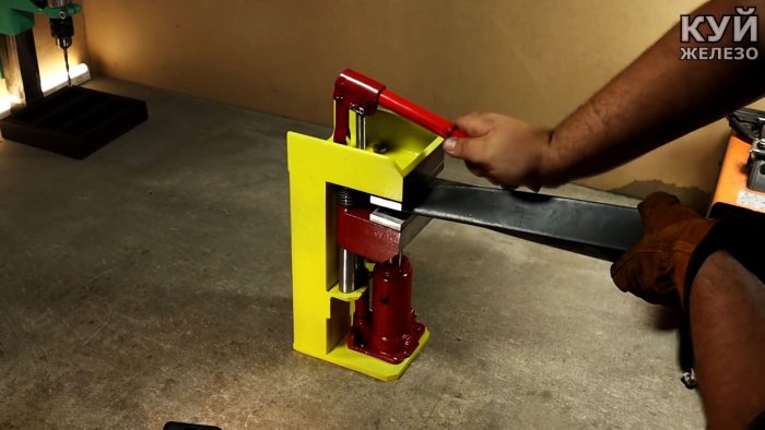 Как из домкрата сделать мощнейшие тиски - пресс