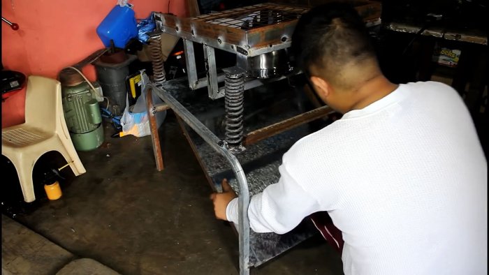 Как сделать вибросито с двигателем от стиралки для отсева песка