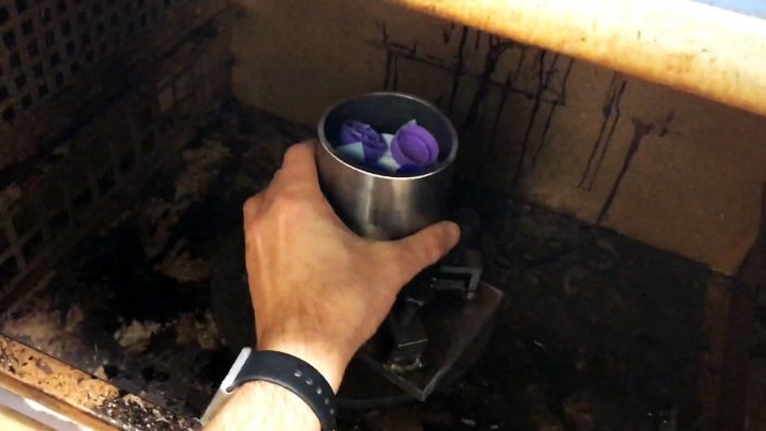 Как переплавить крышки от ПЭТ бутылок в полезный инструмент