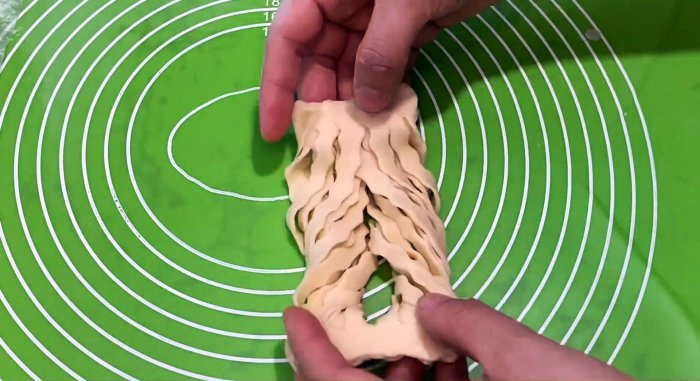 Хрустящая пахлава тает во рту