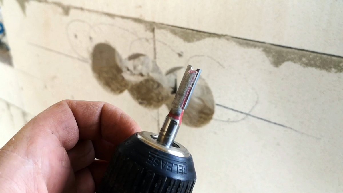 Как штробить стену дрелью без штробореза в газобетоне