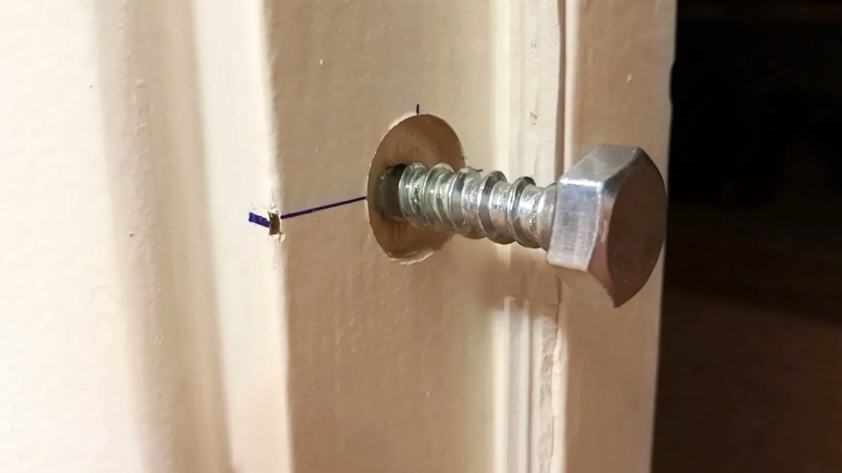 Как установить дверные ручки