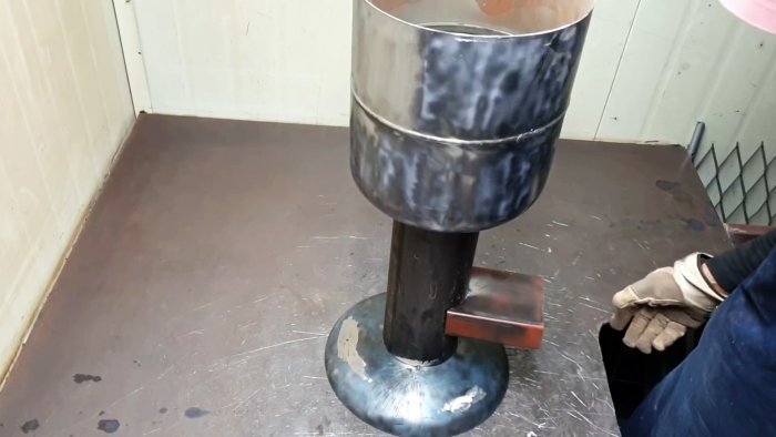 Как сделать мангал из газового баллона под топливный брикет