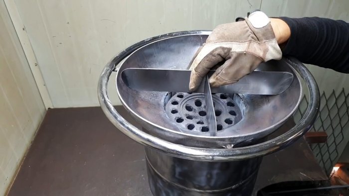 Как сделать мангал из газового баллона под топливный брикет