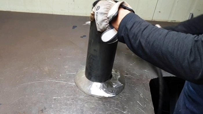 Как сделать мангал из газового баллона под топливный брикет