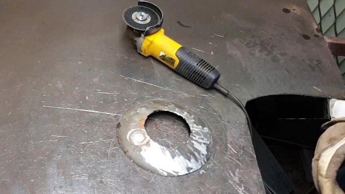 Как сделать мангал из газового баллона под топливный брикет