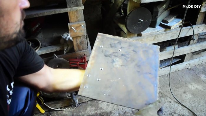 Как из тормозной колодки и газлифта сделать кондуктор для быстрой сварки