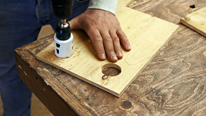 Как из старого маломощного мотора сделать полезный станок для фигурной резки металла