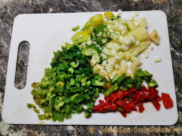 2 варианта как можно вкусно избавиться от старых овощей