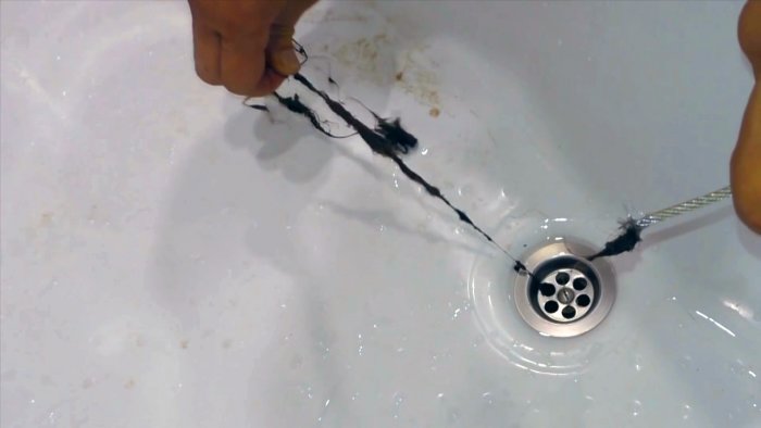2 советских способа как прочистить засор в раковине или ванной