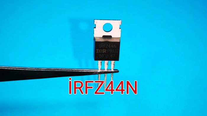 Схема плавного пуска и остановки для нагрузок постоянного тока