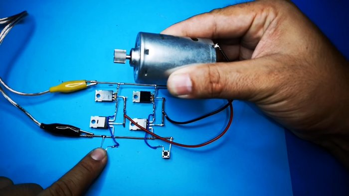 Как сделать схему управления двигателем Включение и реверс двумя кнопками