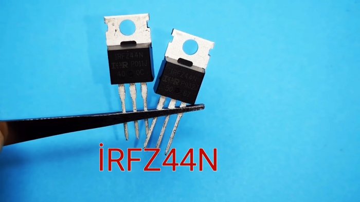 Как сделать схему для управления двигателем Включение и реверс двумя кнопками