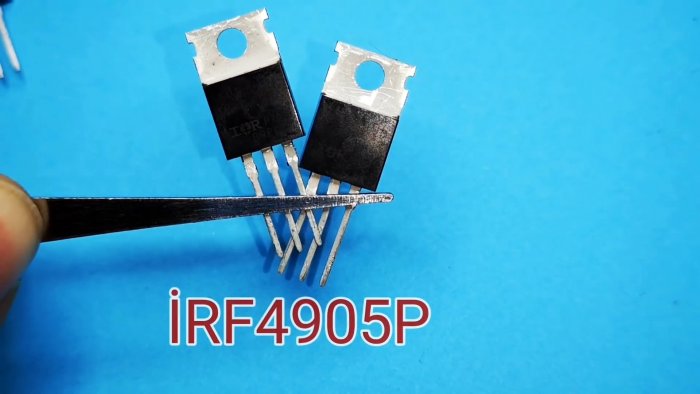 Как сделать схему для управления двигателем Включение и реверс двумя кнопками