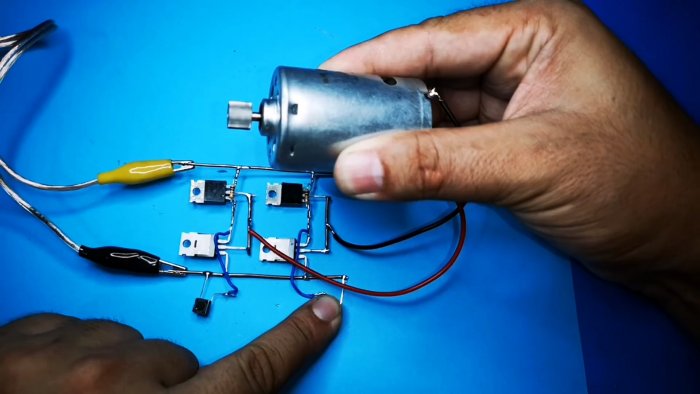 Как сделать схему управления двигателем Включение и реверс двумя кнопками