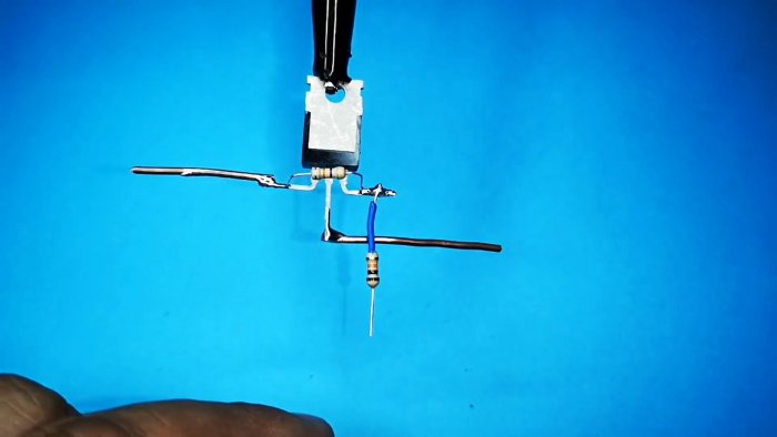 Управляем нагрузкой одной кнопкой Как сделать мощный фиксируемый ключ на MOSFET